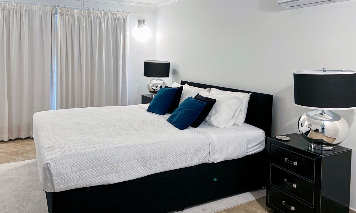 Gibbs Bay Condo | Zenbreak Kingsgate #4