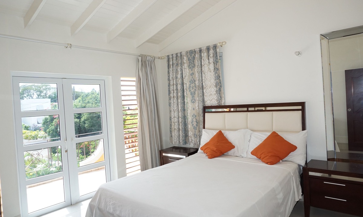 Mullins Villa | Casuarina Grande