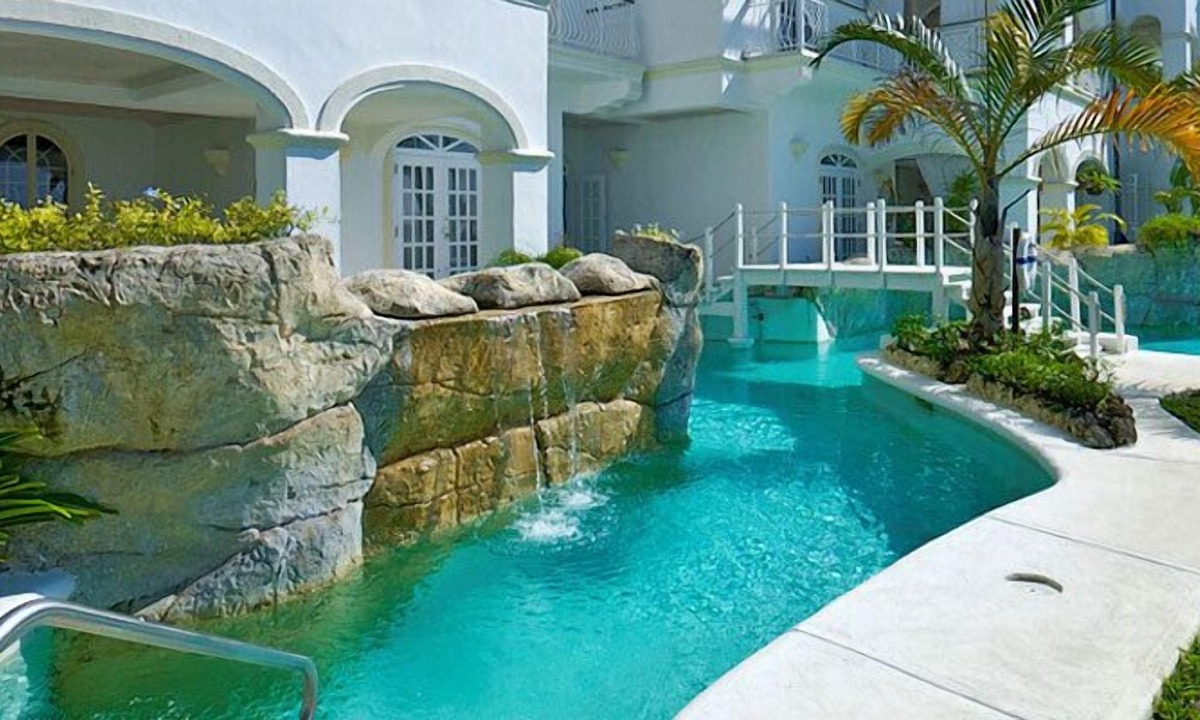 Old Trees Bay Apartment | Condo Old Trees 6 - Firefly | Beach Front - Located in Exquisite Saint James with Private Pool