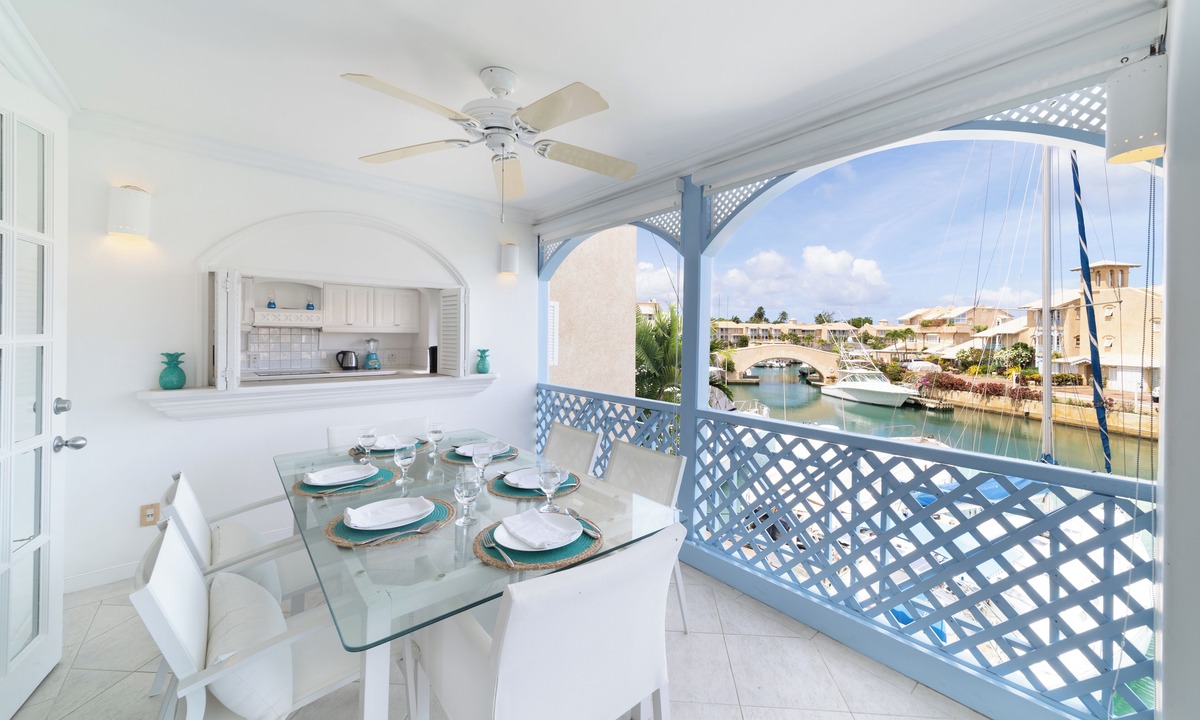 Douglas Apartment | Port St Charles