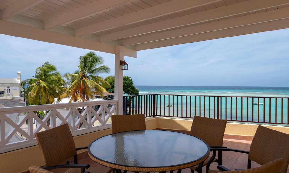 Saint Lawrence Condo | Yellow Bird Hotel