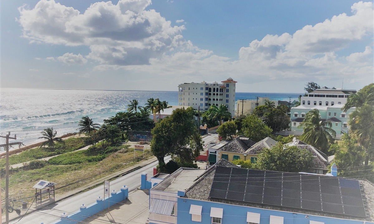 Hastings Apartment | Opp Sea, 5b Beach, Boardwalk, Restaurants and bars - 3 Bed 2 Bath