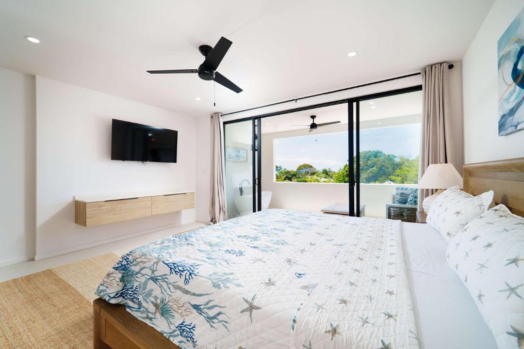 Lower Carlton House | Elegant 3BR Pool Villa Beach 5min Holetown