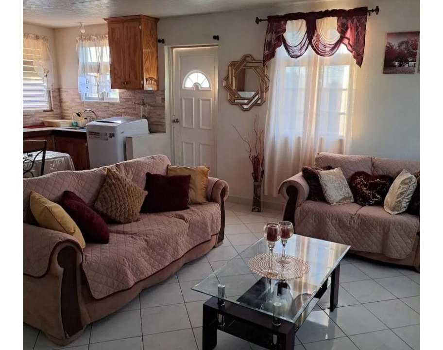 Goodland Apartment | So-neez Upstairs apt