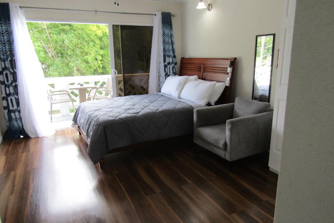 Lazaretto Apartment | 201 Batts Rock Beach Condos