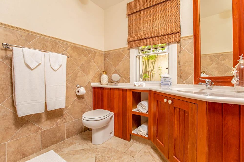 Photo of Bathroom in Gibbs Bay