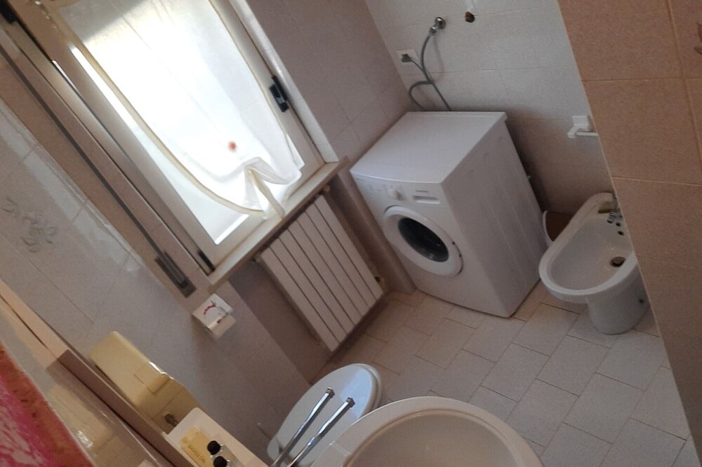 Photo of Bathroom in Manoppello