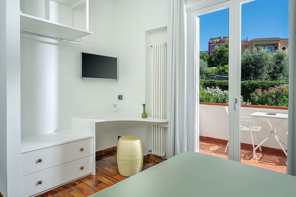 Photo of Bedroom in Seiano