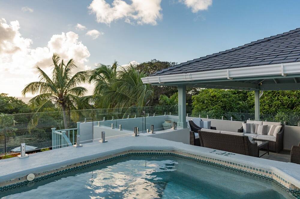 Photo of Others in Sandy Lane