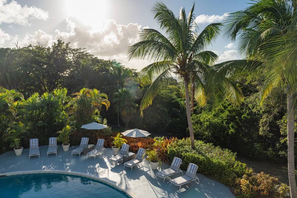 Photo of Others in Sandy Lane