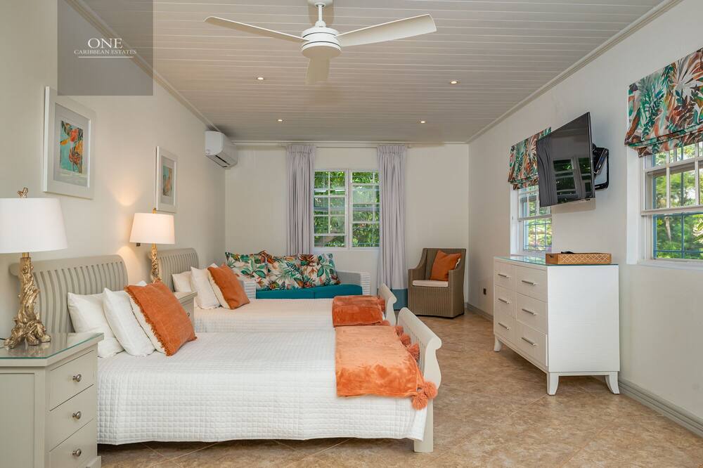Photo of Bedroom in Molyneux