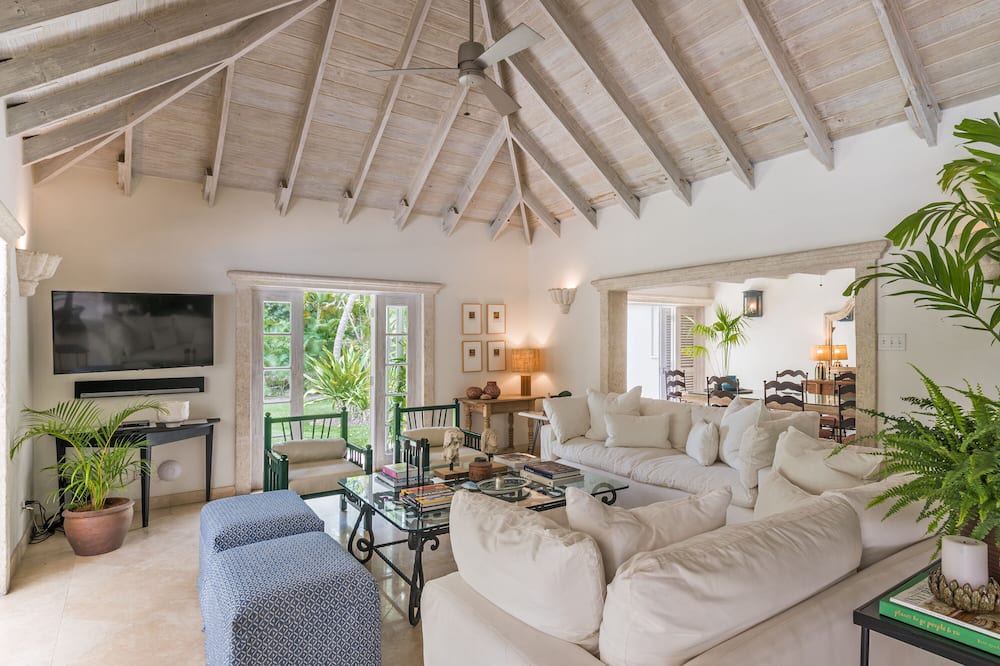 Photo of Livingroom in Old Trees Bay