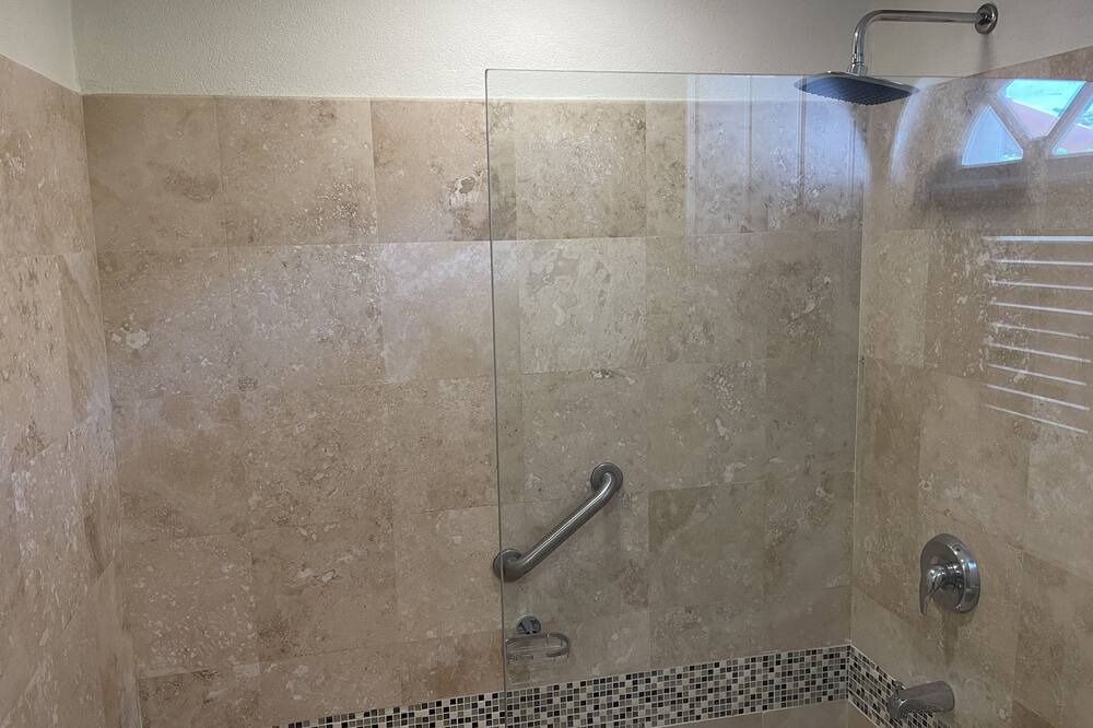 Photo of Bathroom in Mount Standfast