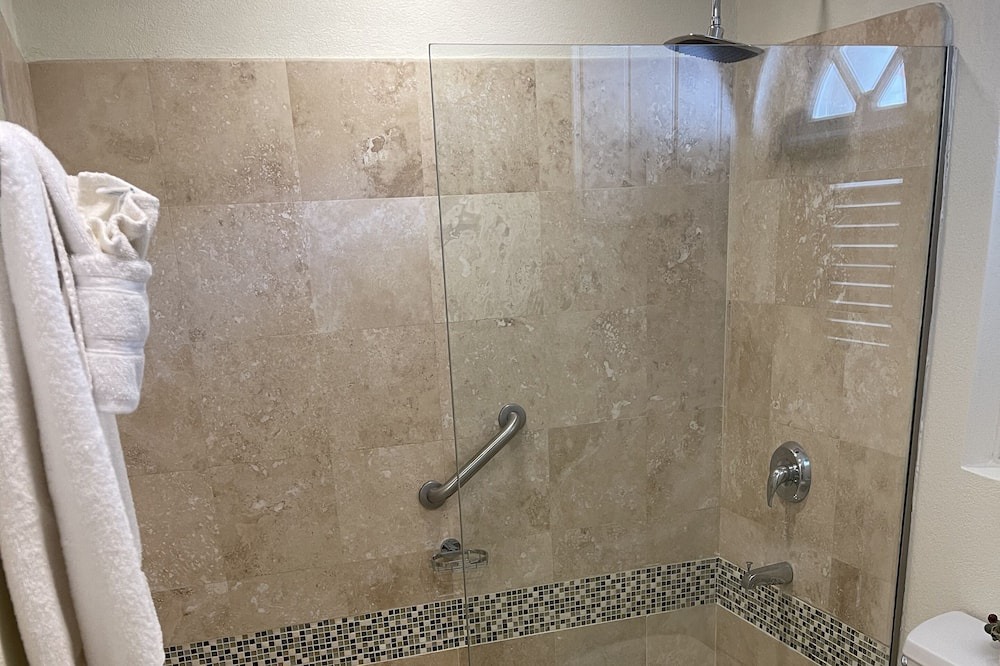 Photo of Bathroom in Mount Standfast