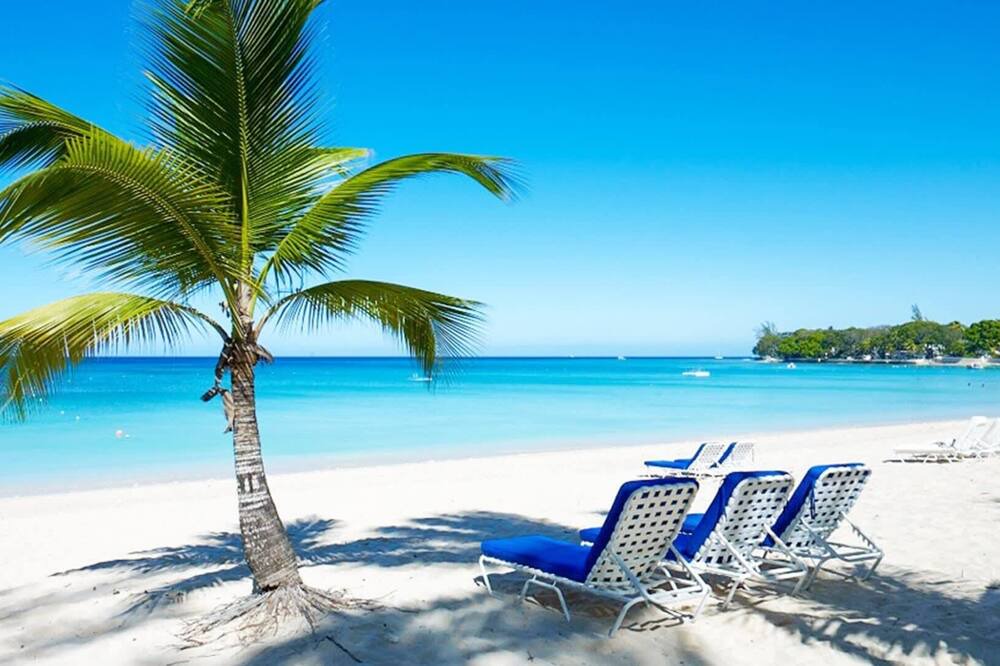 Photo of Others in Sandy Lane
