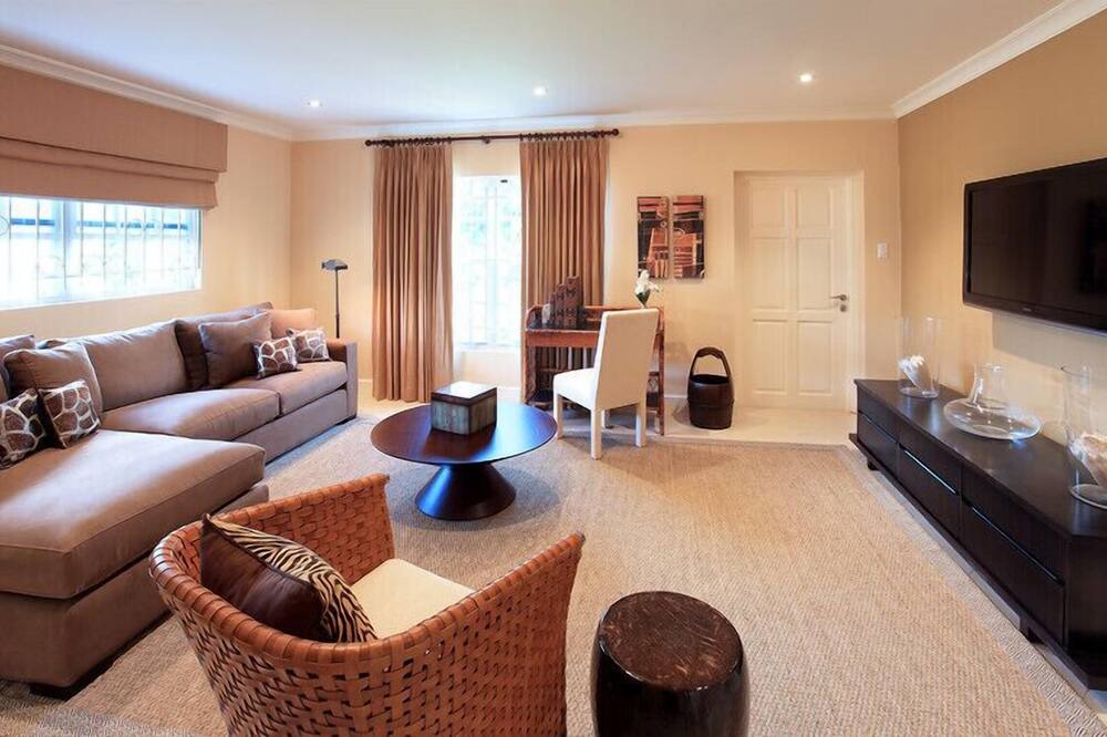 Photo of Livingroom in Sunset Crest