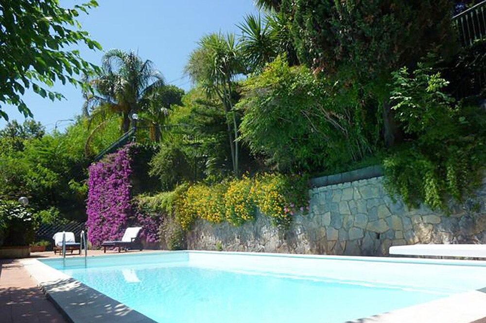 Photo of Outdoor in Raito