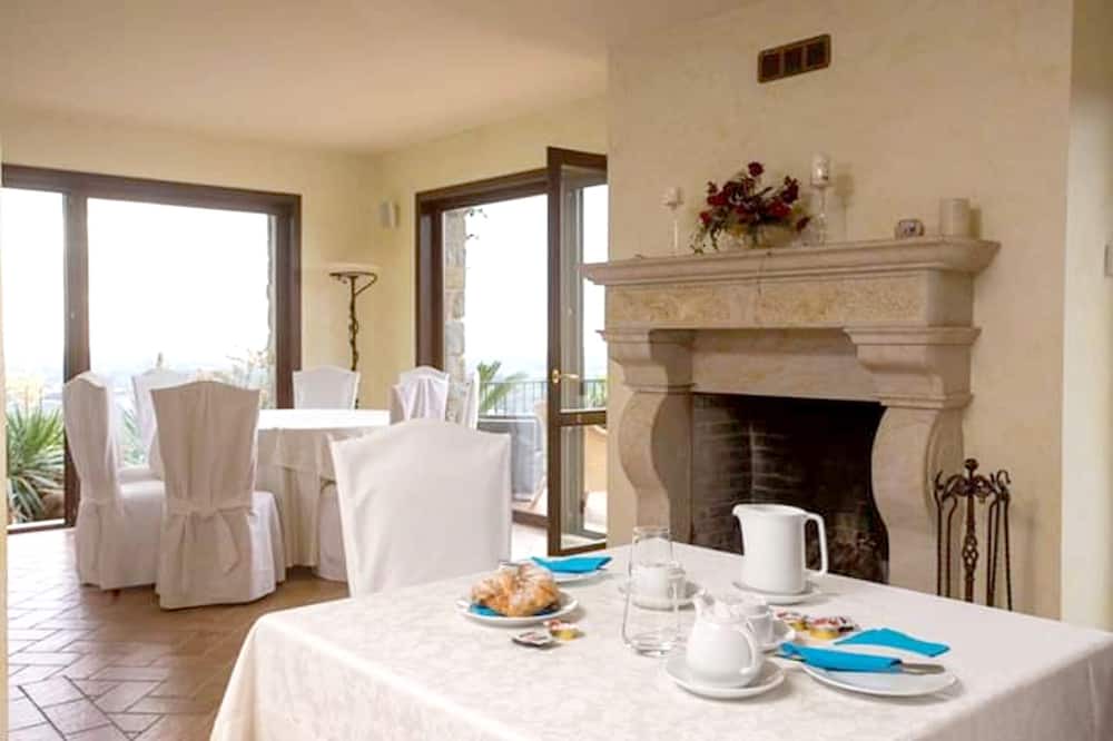 Photo of Livingroom in Serre