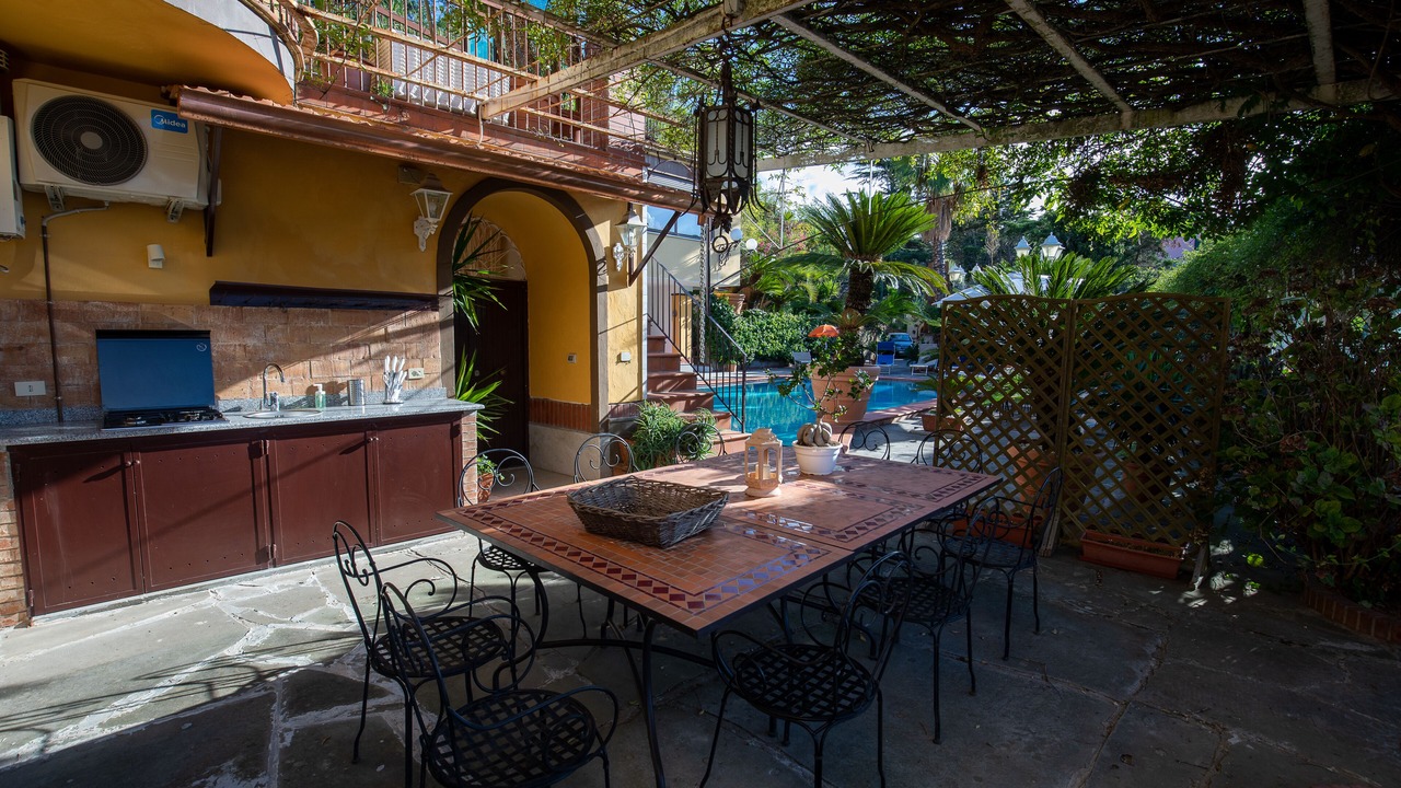 Photo of Outdoor in Marini