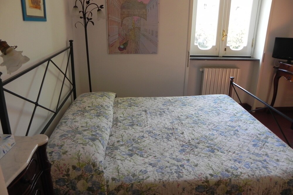 Photo of Bedroom in Seiano