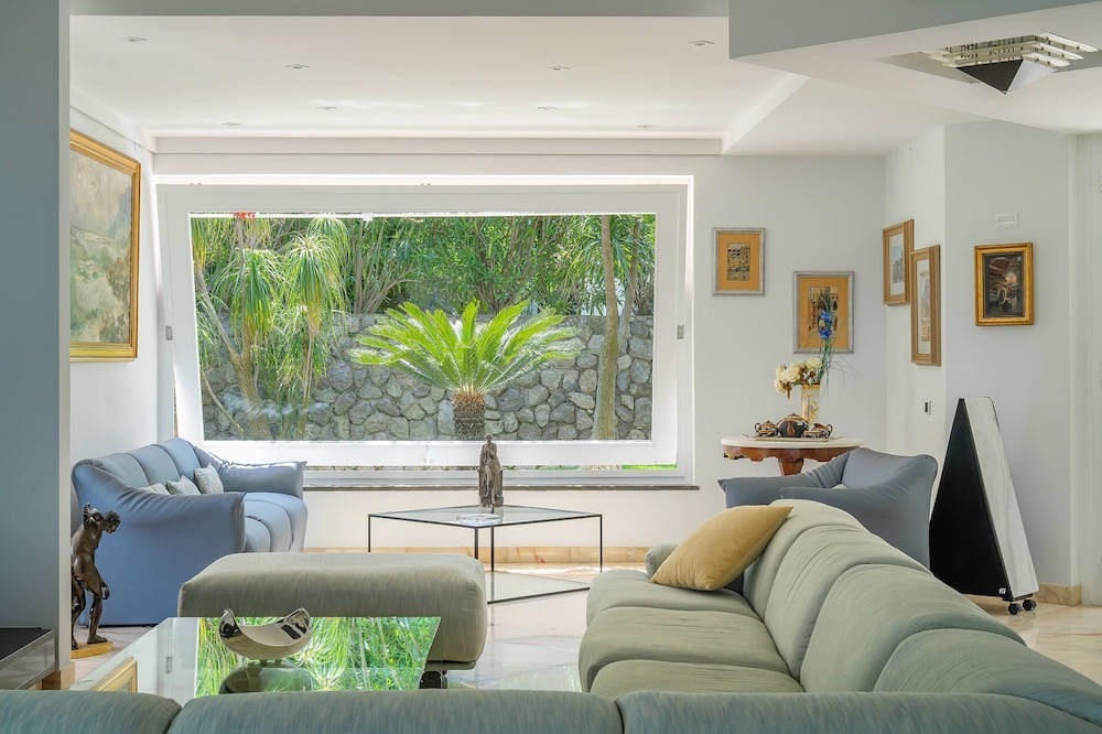 Photo of Livingroom in Seiano