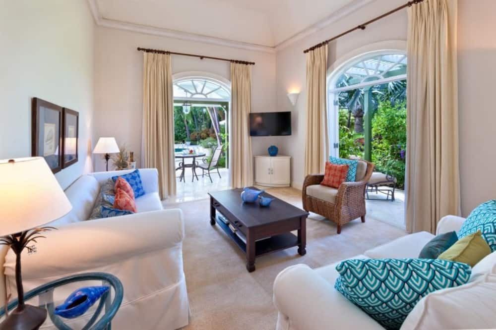 Photo of Livingroom in Mount Standfast