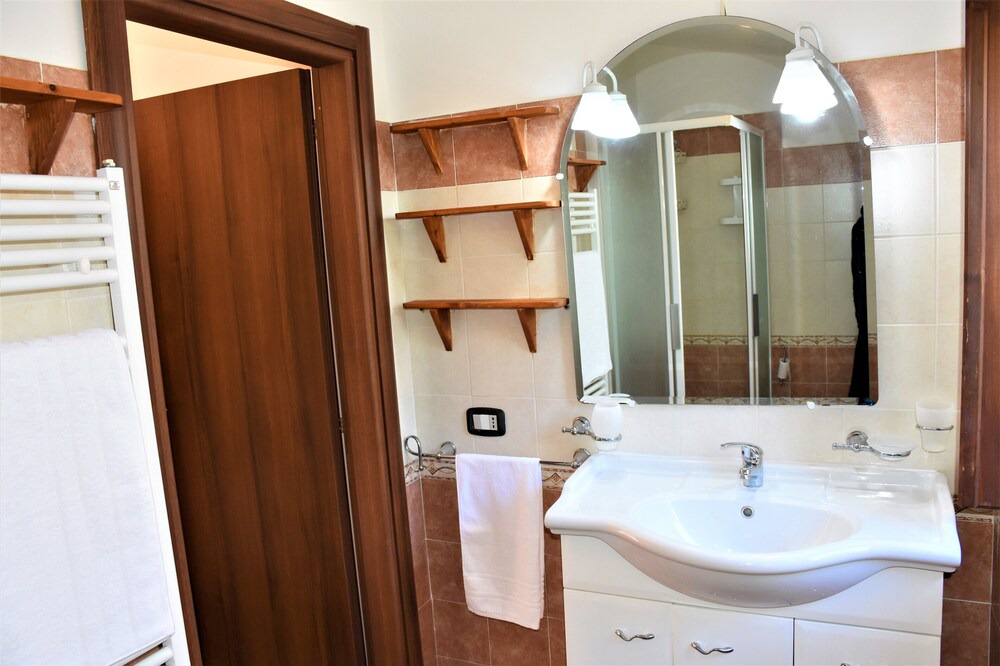 Photo of Bathroom in Castellabate