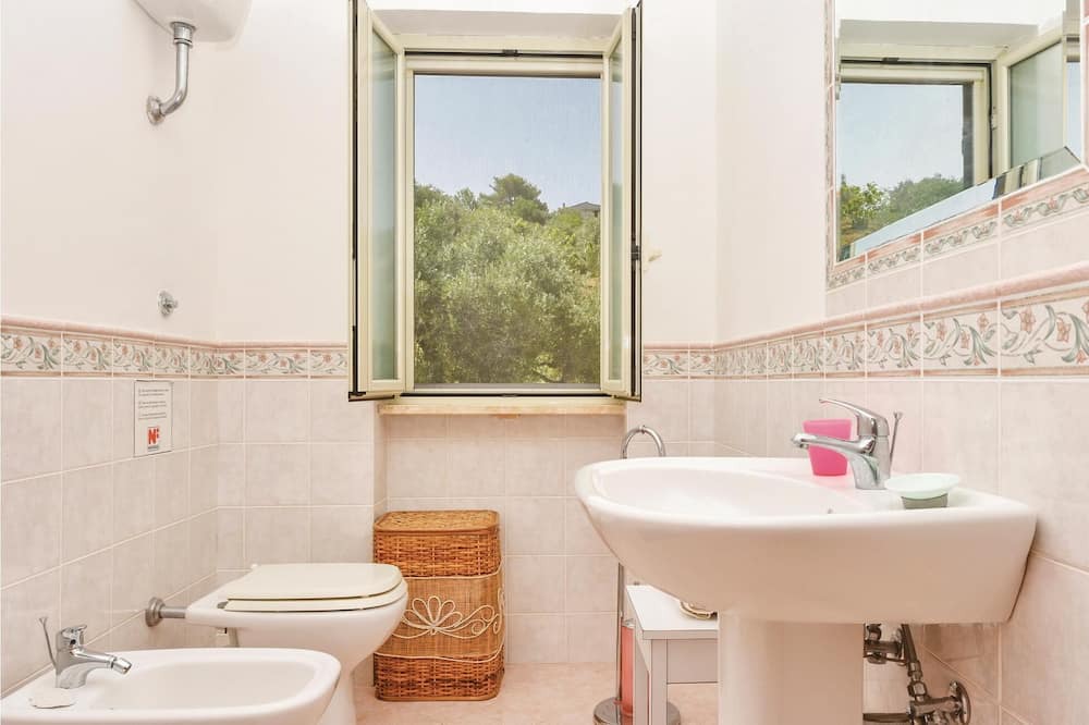 Photo of Bathroom in Perdifumo