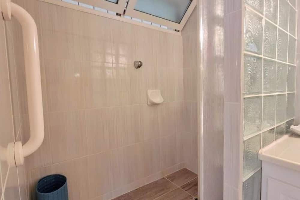 Photo of Bathroom in Sunset Crest