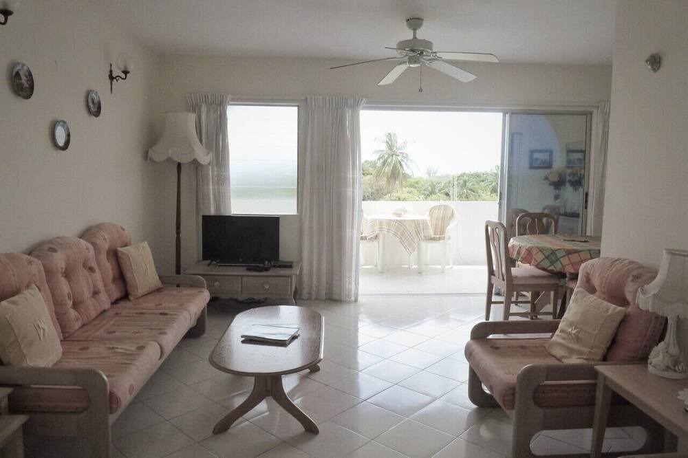 Photo of Livingroom in Sunset Crest