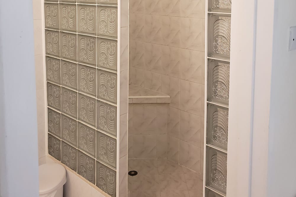 Photo of Bathroom in Sunset Crest
