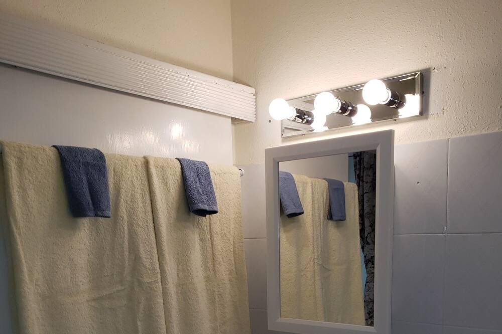 Photo of Bathroom in Sunset Crest