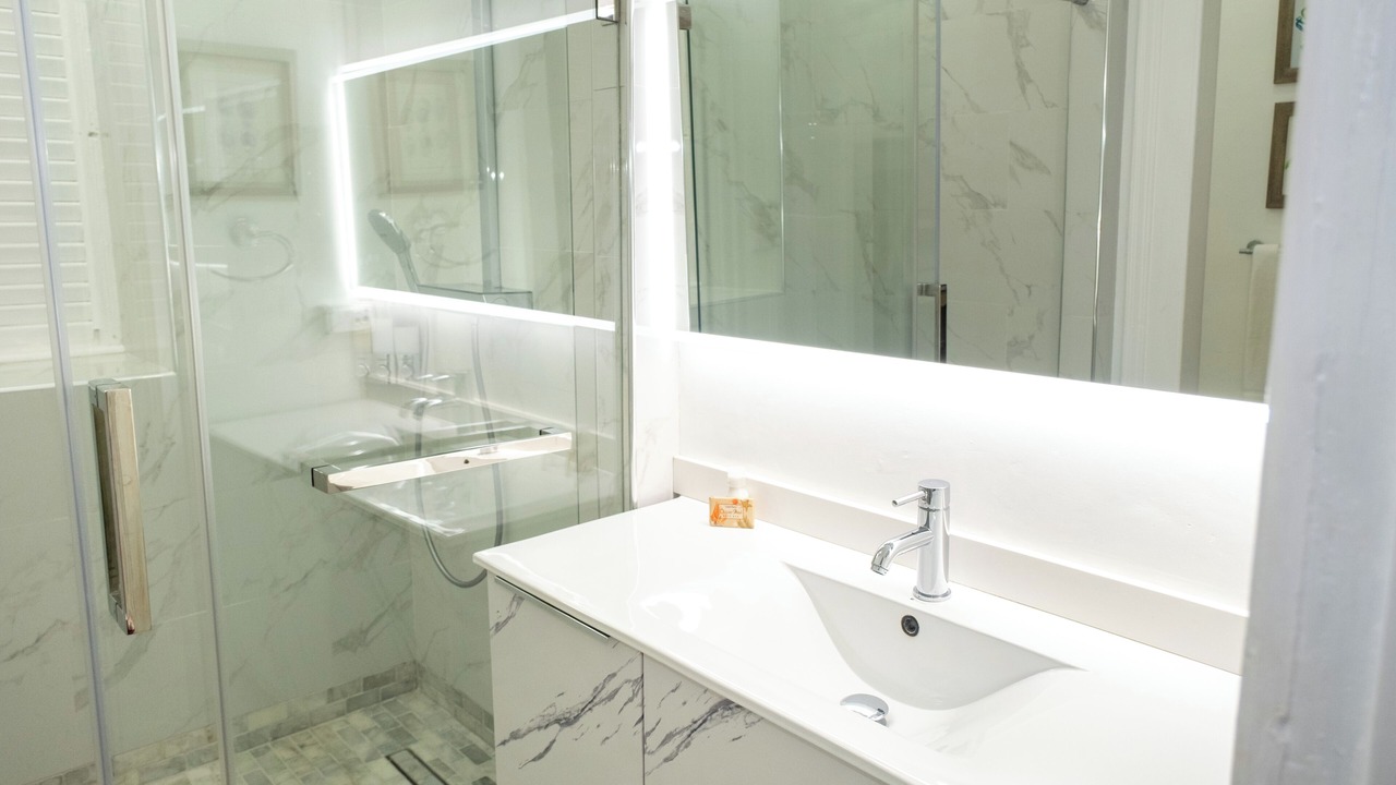 Photo of Bathroom in Brittons Hill