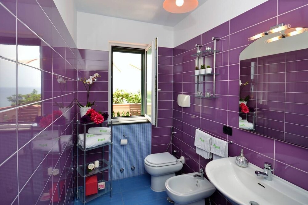 Photo of Bathroom in Villammare