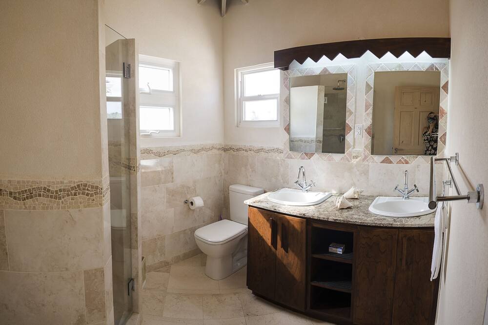 Photo of Bathroom in Atlantic Shores