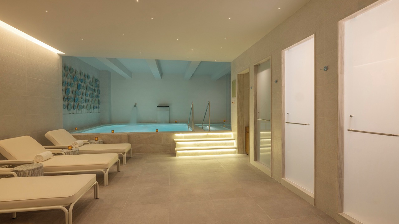 Photo of Bedroom in Lascelles