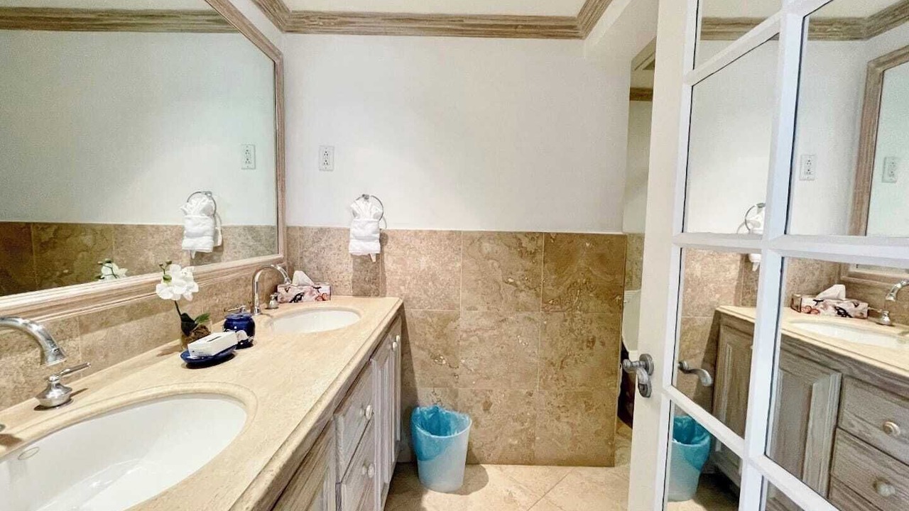 Photo of Bathroom in Sunset Crest