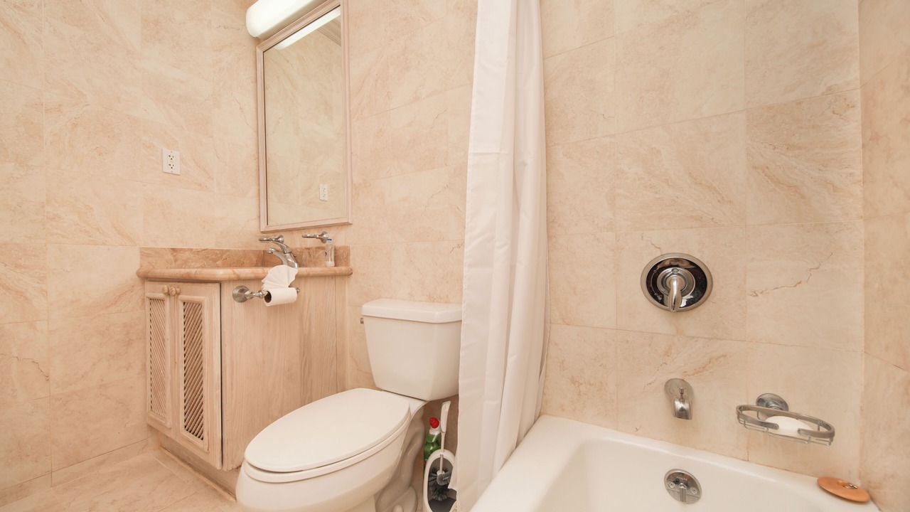 Photo of Bathroom in Prospect