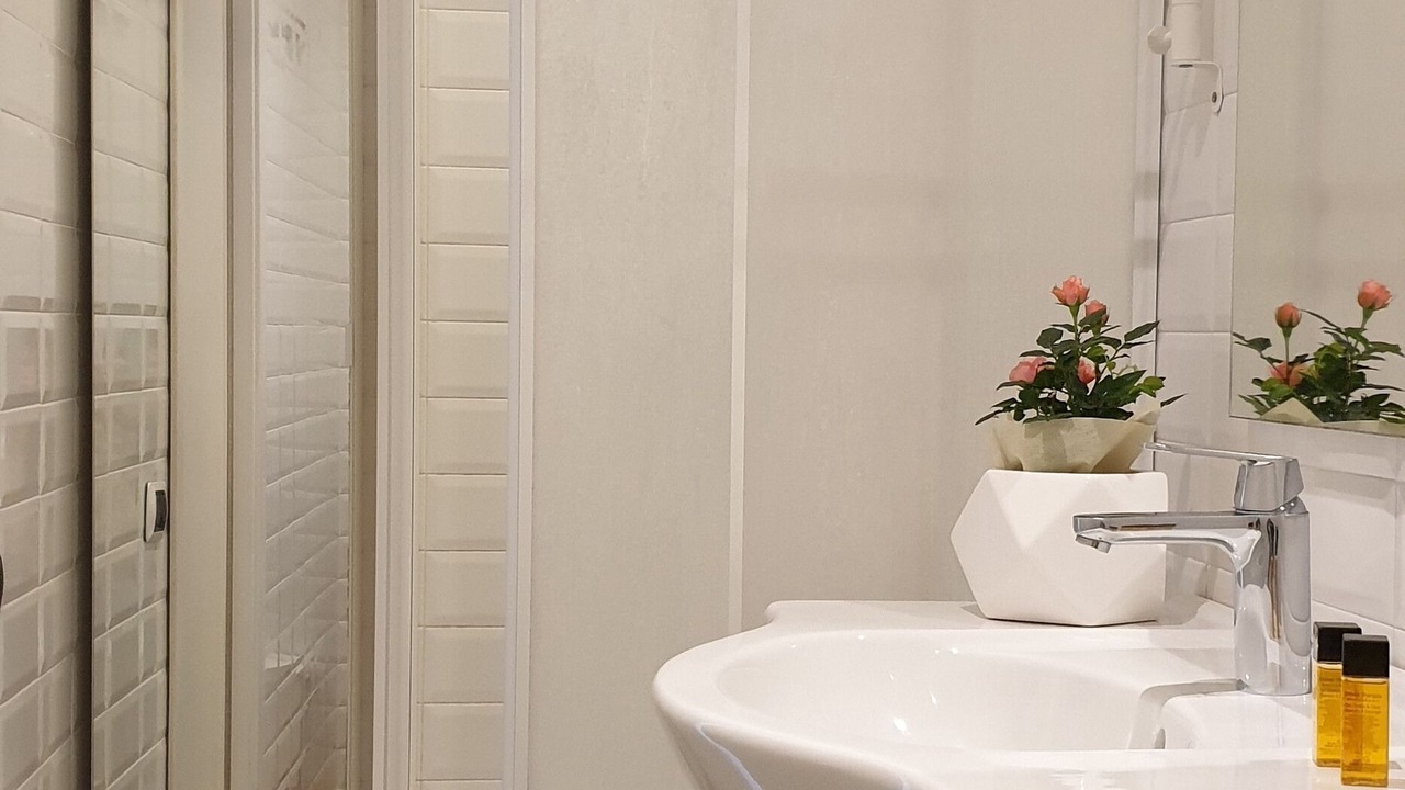 Photo of Bathroom in Sorrento City Centre
