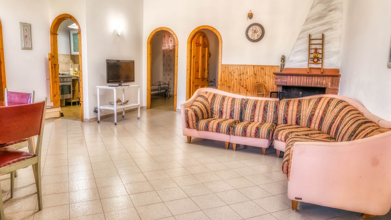 Photo of Livingroom in Eboli