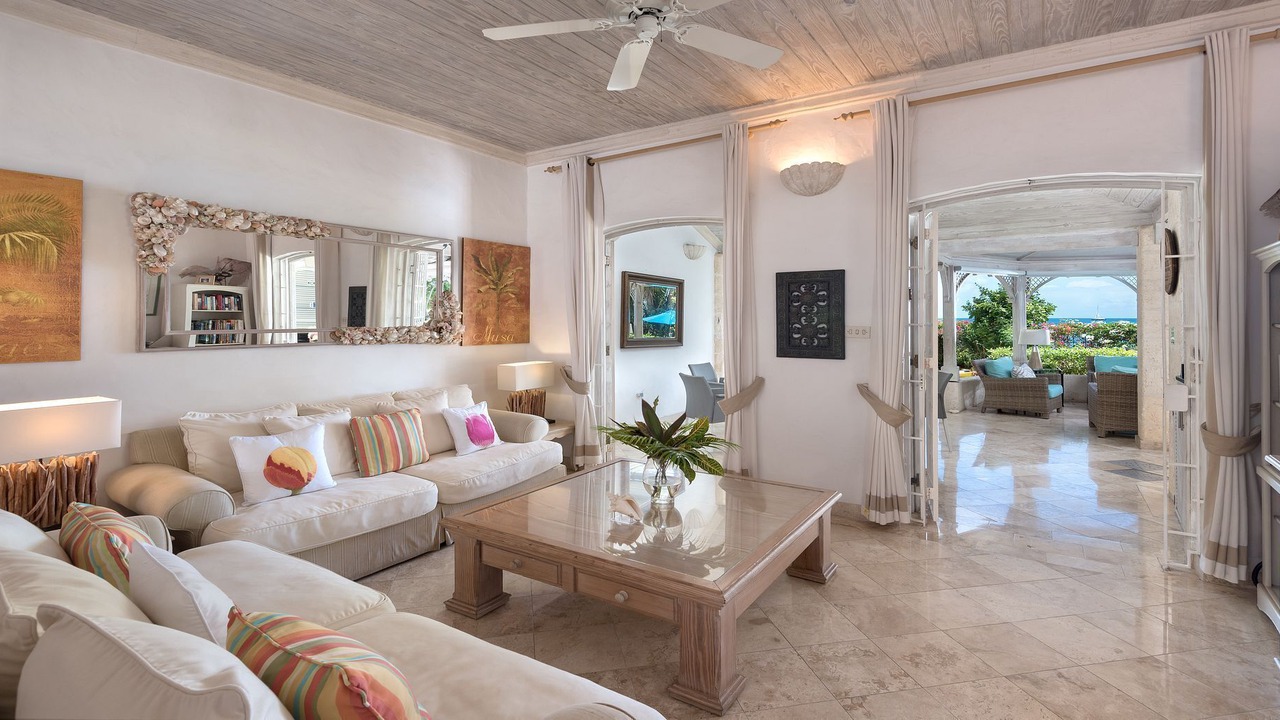 Photo of Livingroom in Gibbs Bay