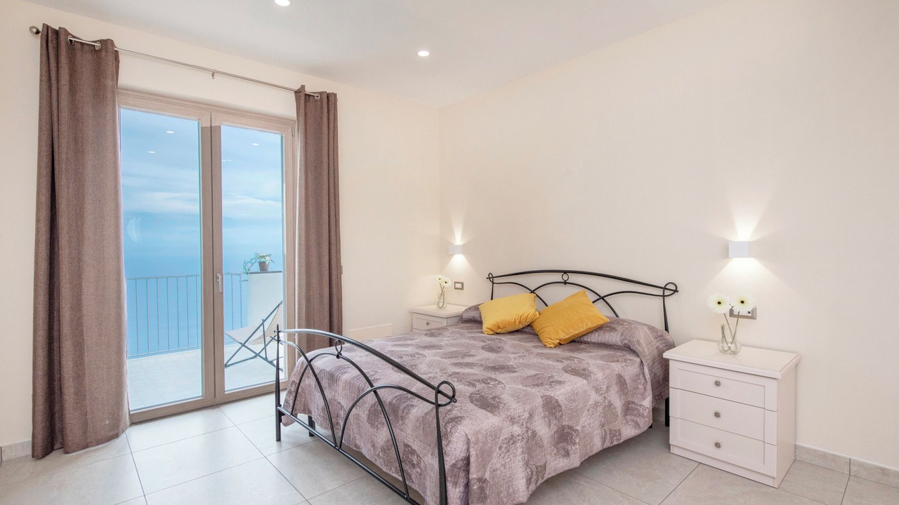 Photo of Bedroom in Pogerola