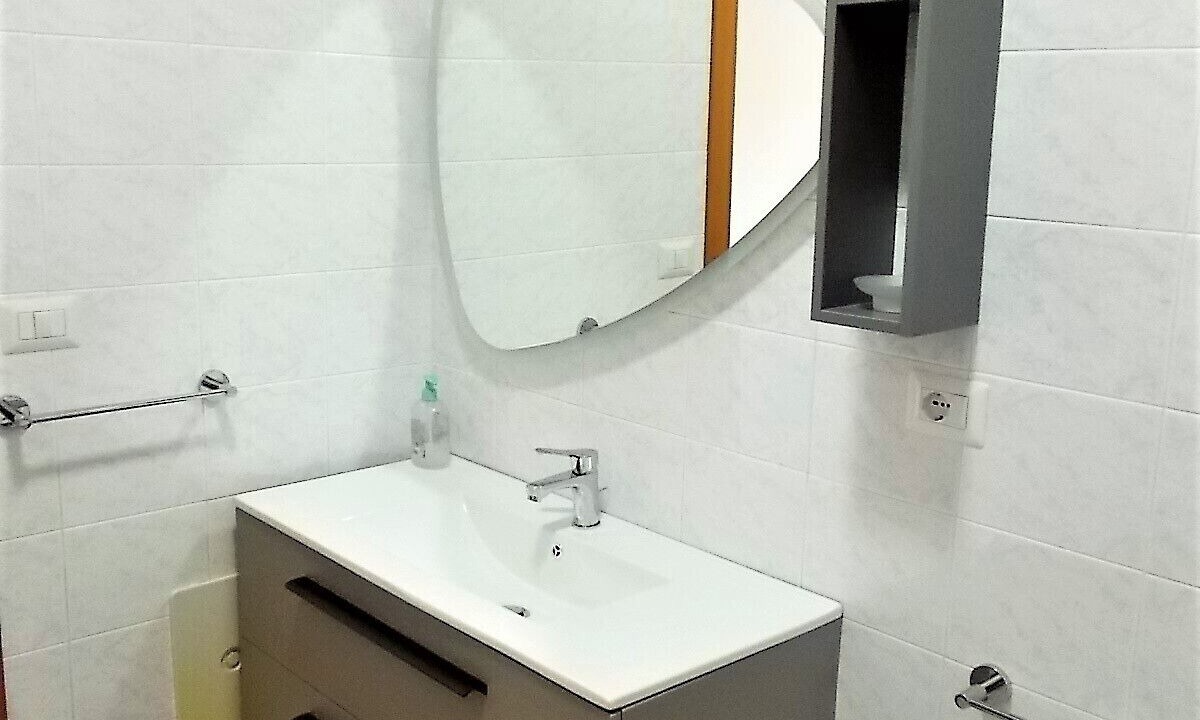 Photo of Bathroom in Marina Lido