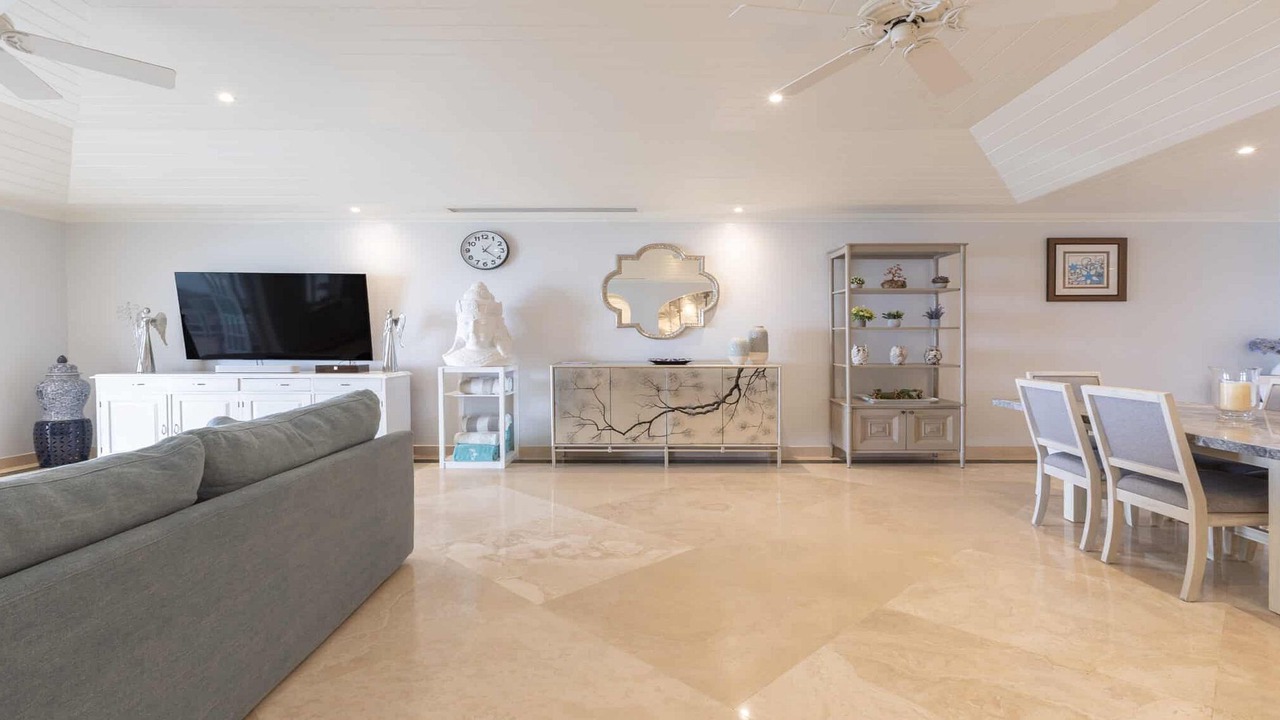 Photo of Livingroom in Old Trees Bay