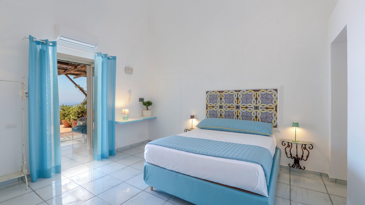 Photo of Bedroom in Montepertuso