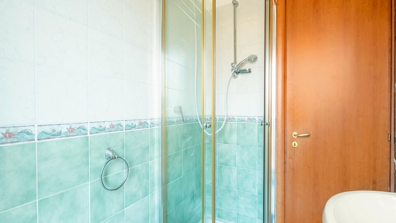 Photo of Bathroom in Laura