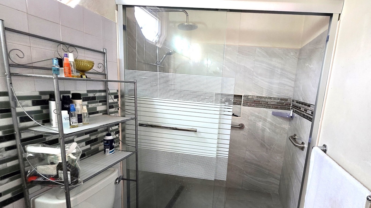 Photo of Bathroom in Oistins