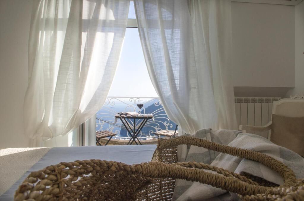 Photo of Bedroom in Montepertuso