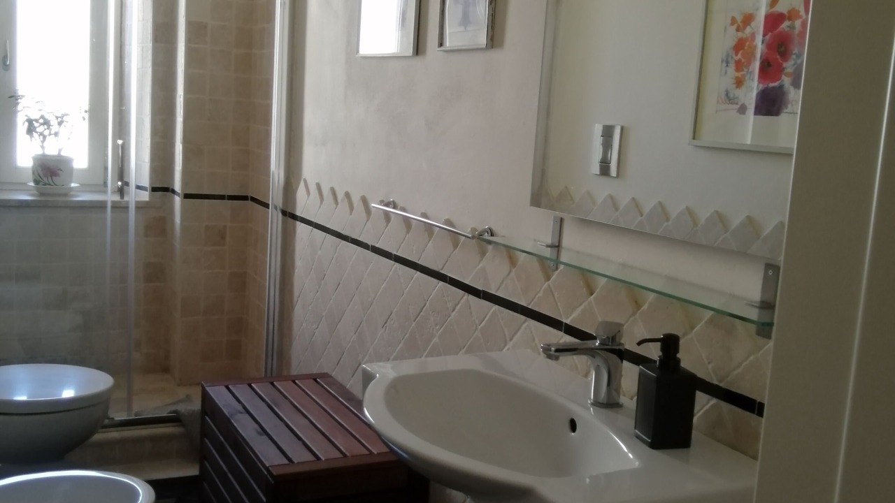Photo of Bathroom in Livorno