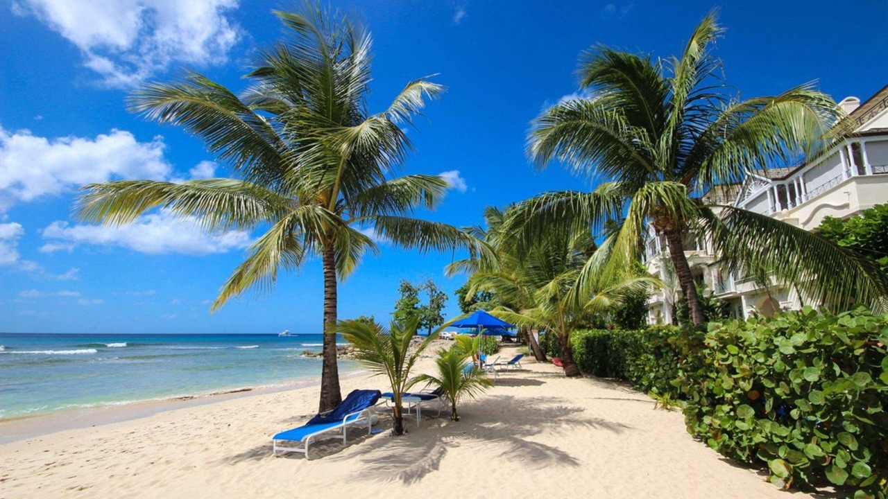 Photo of Others in Schooner Bay